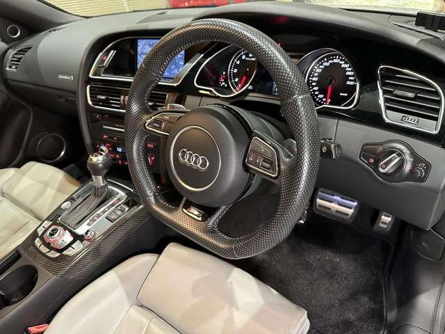 Audi RS5 2012-08 10416-13
