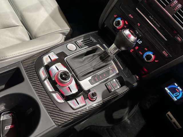 Audi RS5 2012-08 10416-16