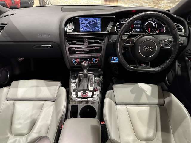 Audi RS5 2012-08 10416-12