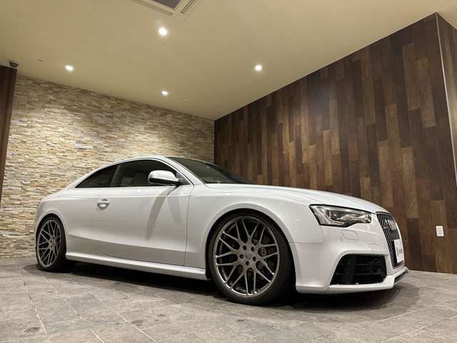 Audi RS5 2012-08 10416-5
