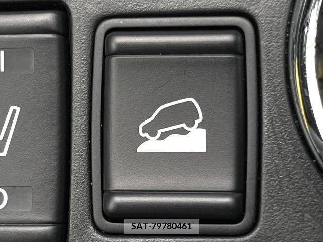 Nissan X-TRAIL 2015-08 329692-9