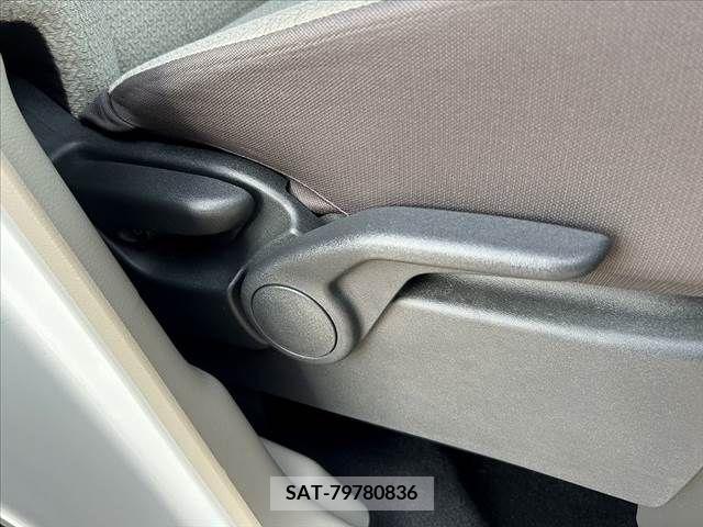 Nissan ROOX 2020-08 388521-6