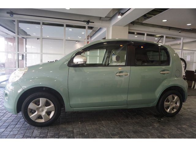 Toyota PASSO 2010-03 986-5