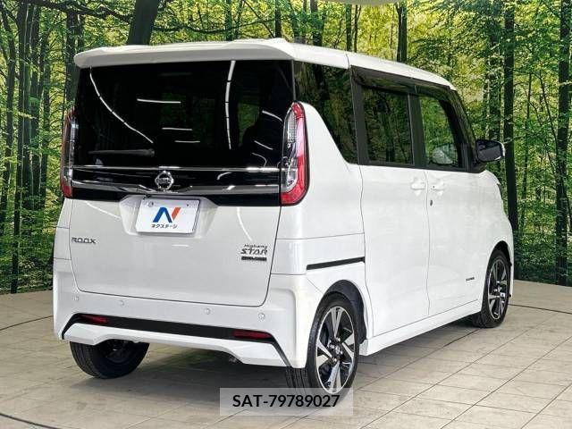 Nissan ROOX 2020-04 354478-17