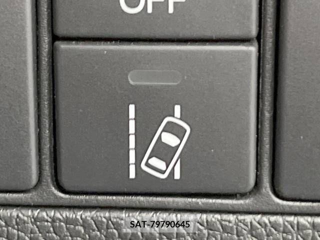 Honda e 2016-02 330683-6