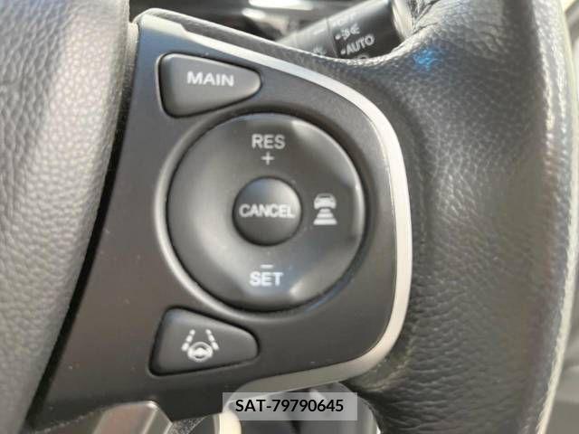 Honda e 2016-02 330683-4