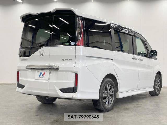 Honda e 2016-02 330683-18