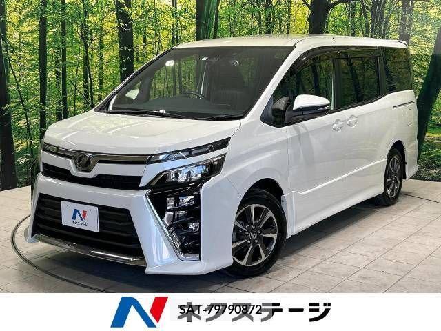 Toyota VOXY 2017-10 370366-0