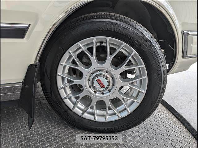 Nissan GLORIA HARDTOP 1984-09 320429-12