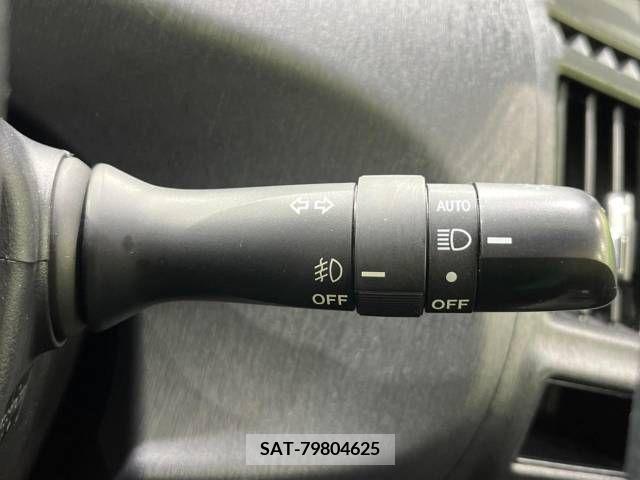 Toyota PRIUS ALPHA 2015-02 225465-7
