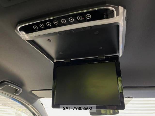 Toyota VOXY 2019-09 336548-2