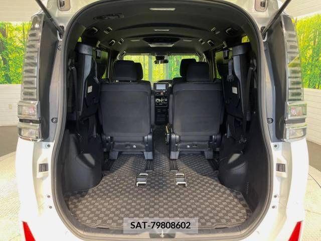 Toyota VOXY 2019-09 336548-11