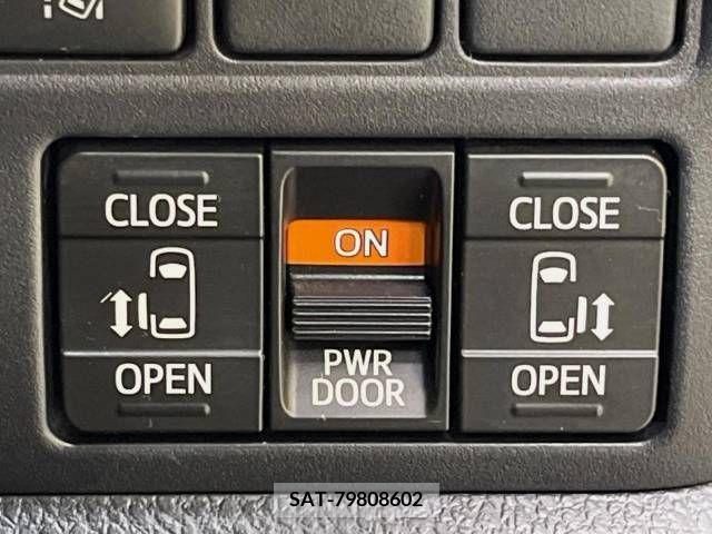 Toyota VOXY 2019-09 336548-4
