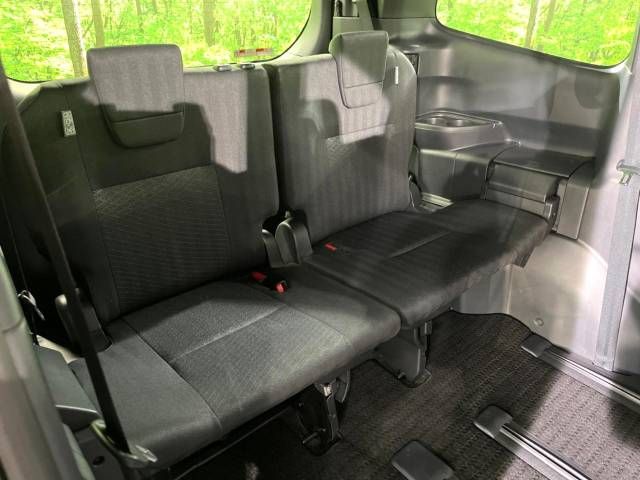 Toyota NOAH 2023-06 195542-12