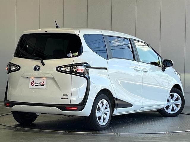 Toyota SIENTA 2020-08 195332-1