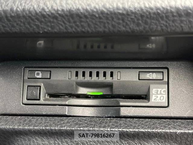 Toyota VOXY 2018-12 225292-7