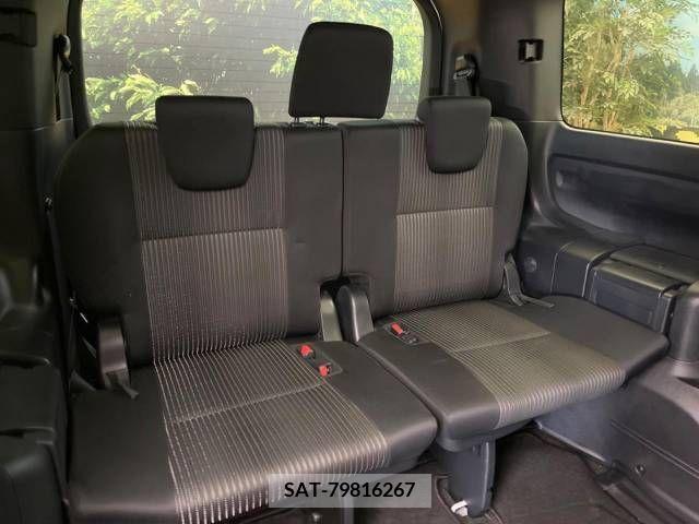 Toyota VOXY 2018-12 225292-10