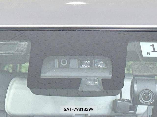 Suzuki SWIFT 2021-11 320776-3