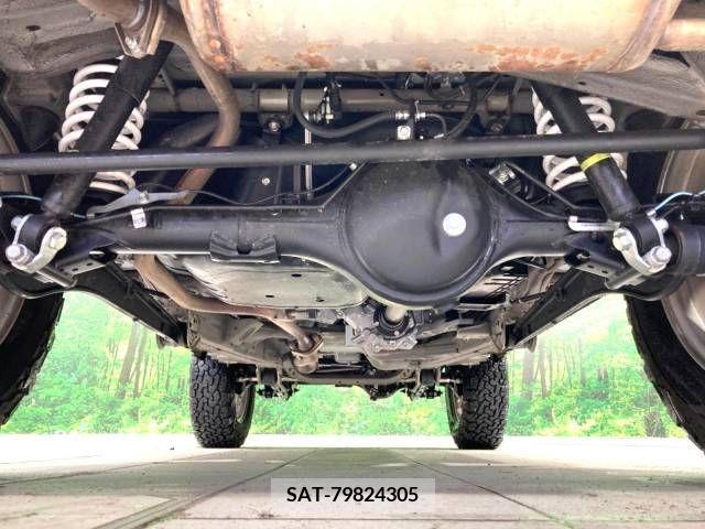 Suzuki JIMNY 2021-11 210598-18