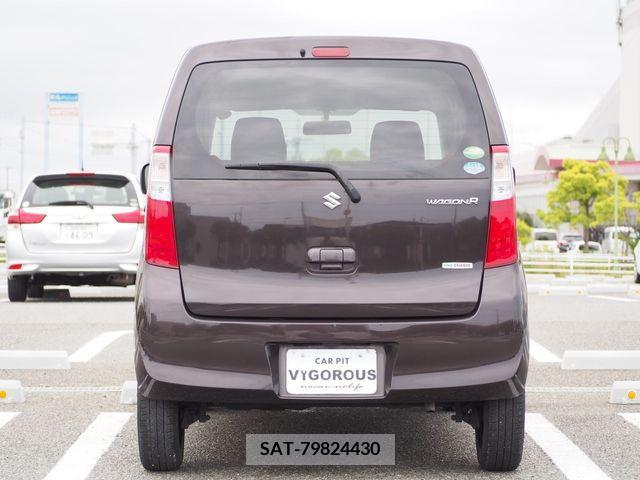 Suzuki WAGON R 2014-11 289839-11