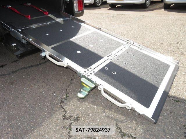 Suzuki EVERY WAGON 2024-01 297519-3