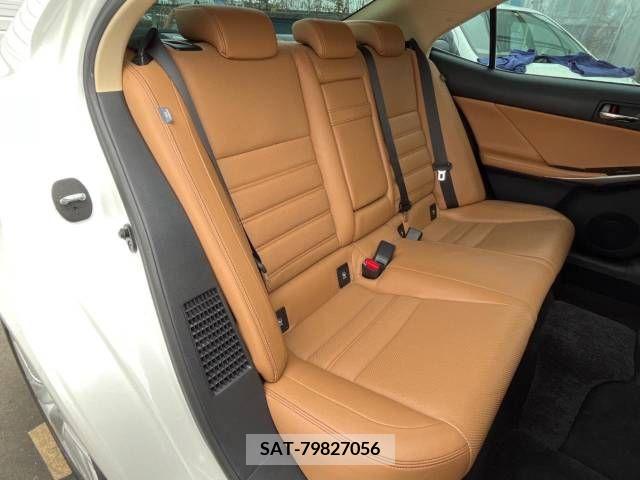 Lexus IS 2013-06 222594-12