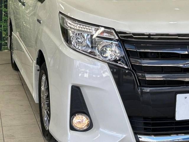 Toyota NOAH HYBRID 2016-11 7132-12