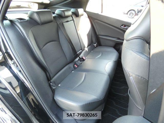 Toyota PRIUS 2019-05 347771-14