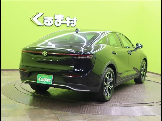 Toyota CROWN 2022-10 20045-1