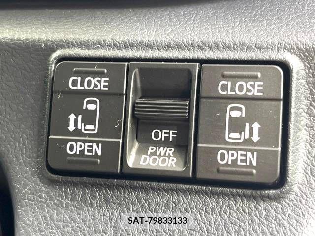 Toyota SIENTA 2021-11 285003-4