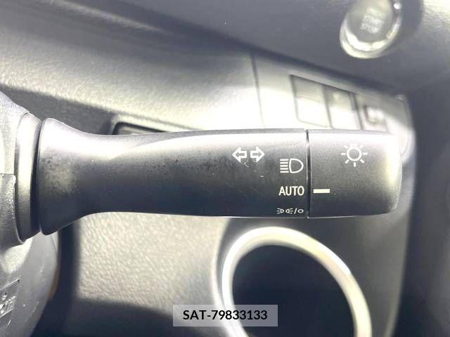 Toyota SIENTA 2021-11 285003-6