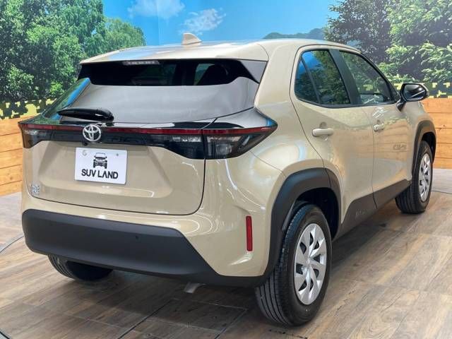 Toyota YARIS CROSS 2023-03 193023-17