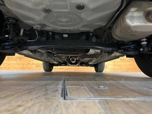 Toyota YARIS CROSS 2023-03 193023-19