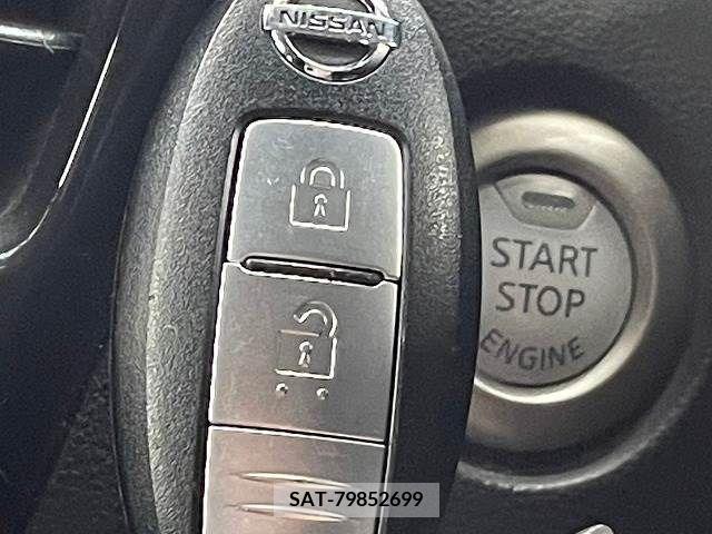 Nissan JUKE 2012-08 320482-5