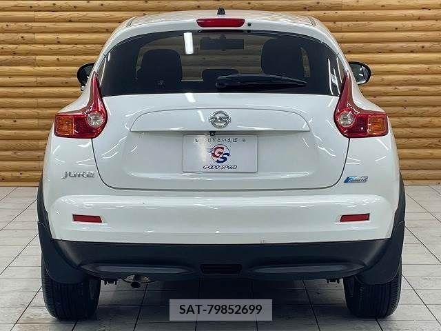 Nissan JUKE 2012-08 320482-16