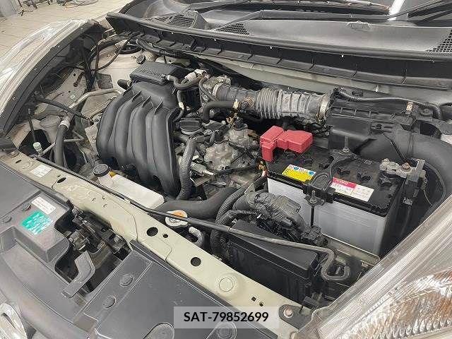 Nissan JUKE 2012-08 320482-13