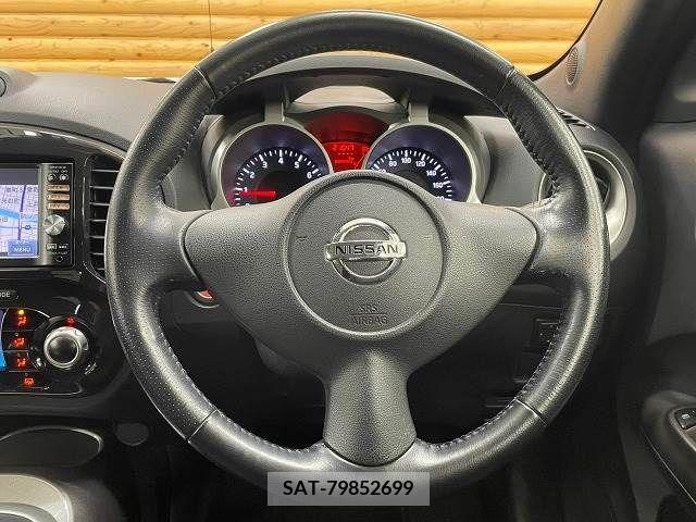 Nissan JUKE 2012-08 320482-12