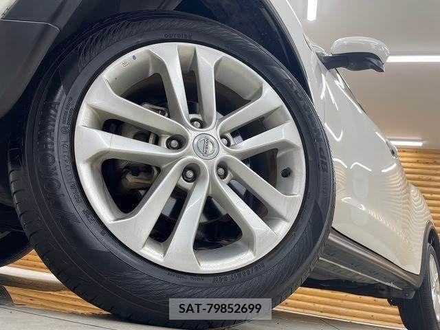 Nissan JUKE 2012-08 320482-10
