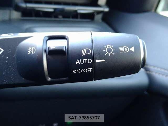 Nissan SERENA 2023-06 215772-19