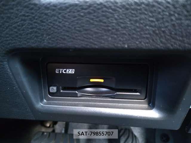 Nissan SERENA 2023-06 215772-18