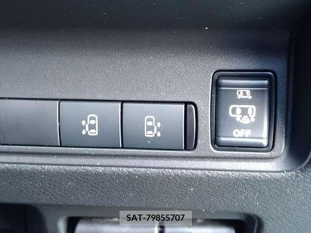 Nissan SERENA 2023-06 215772-17