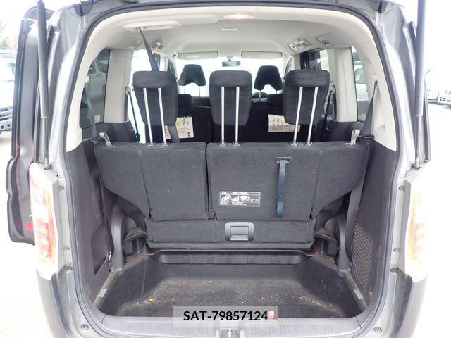 Honda e 2013-02 212172-17