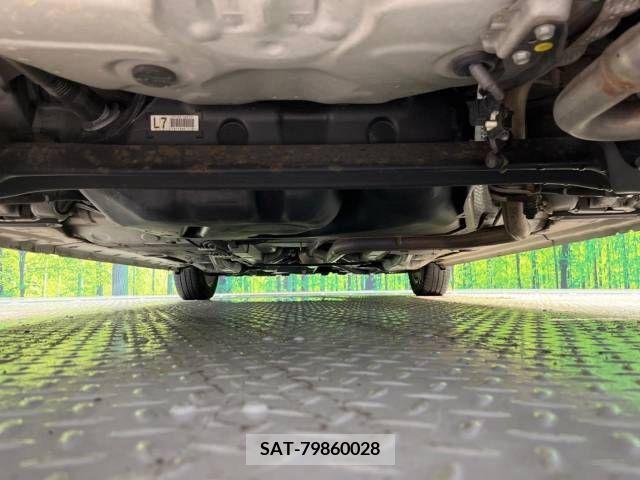 Toyota SPADE 2014-03 336712-19