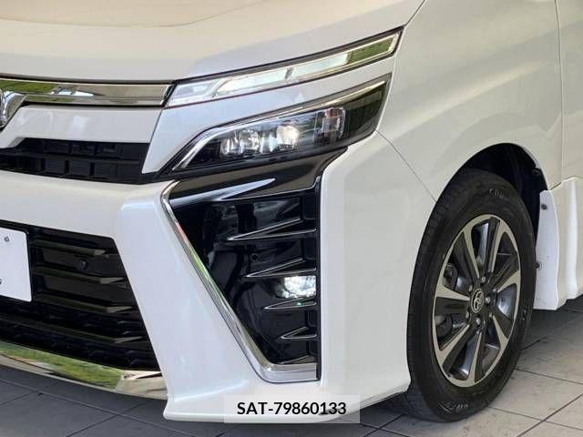 Toyota VOXY 2019-06 332320-11
