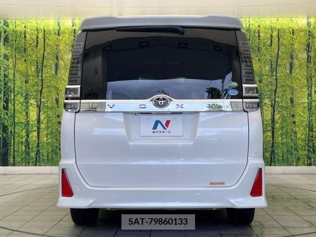 Toyota VOXY 2019-06 332320-15