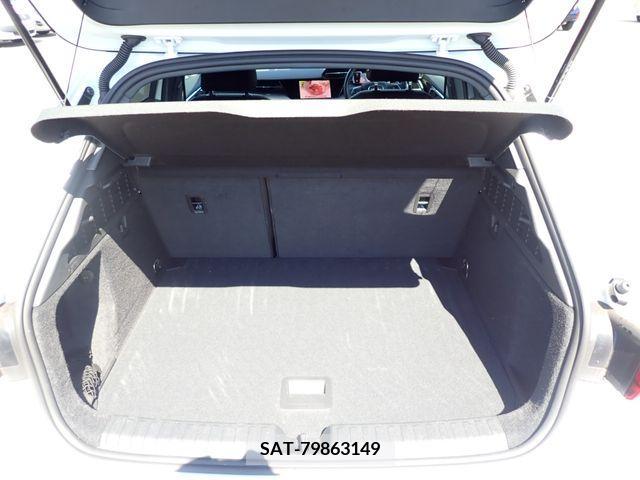 Audi A3 2023-02 389413-25