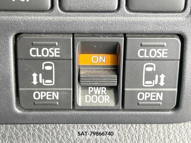 Toyota VOXY HYBRID 2020-07 395040-6