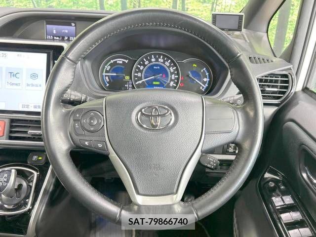 Toyota VOXY HYBRID 2020-07 395040-12