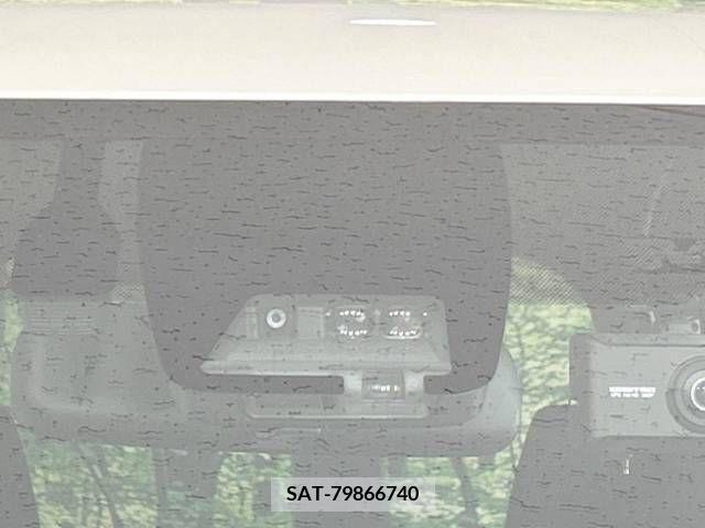 Toyota VOXY HYBRID 2020-07 395040-3