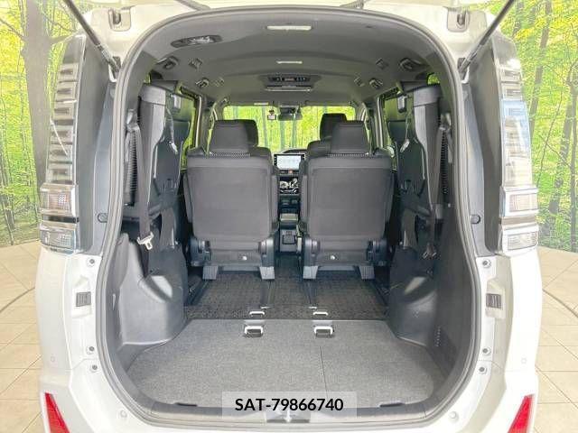 Toyota VOXY HYBRID 2020-07 395040-11